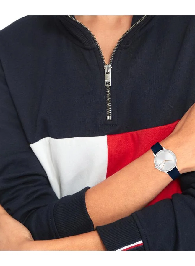 تومي هيلفيغر ساعة أنالوج بسوار من السيليكون